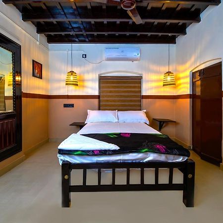 Rams Guest House The Valley Near Kims Hospital Thiruvananthapuram Bagian luar foto