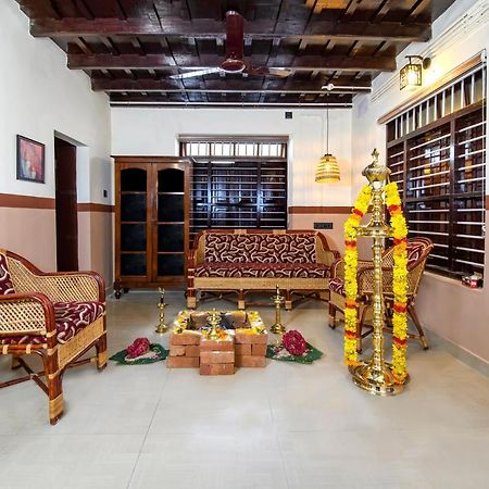 Rams Guest House The Valley Near Kims Hospital Thiruvananthapuram Bagian luar foto
